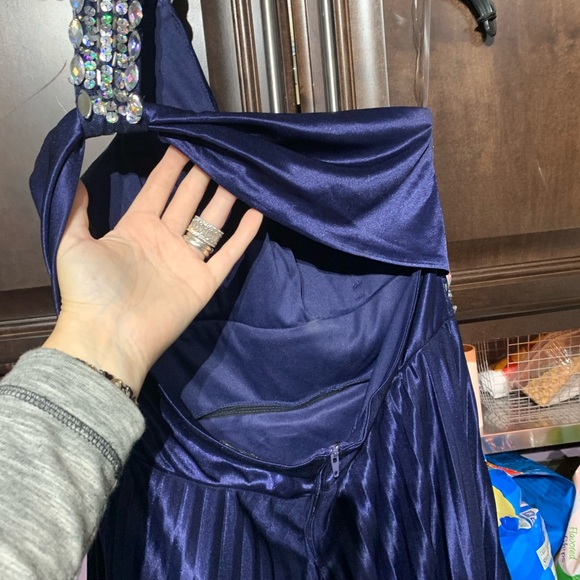 Navy blue formal dress - Picture 6 of 7